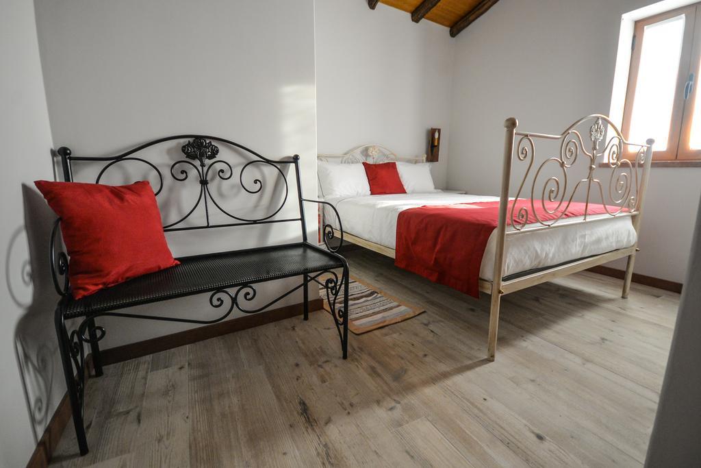 Casas No Terreiro Guest House Penacova Bilik gambar